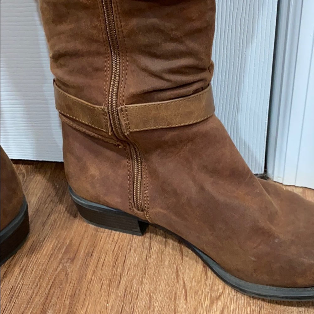 🌺Brown Boots🌺 - Picture 3 of 7